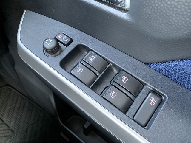 TOYOTA TANK 2017 Image 31