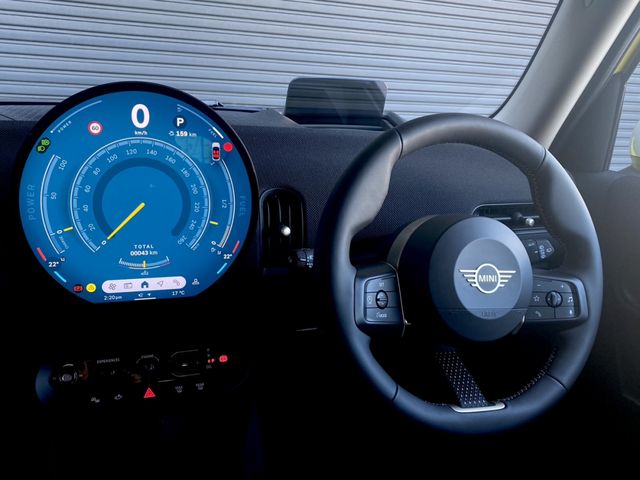 BMW MINI COOPER 5DOOR 2025 Image 31