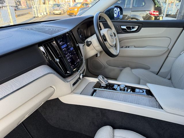 VOLVO XC60 2021 Image 31