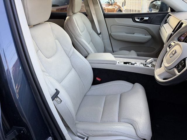 VOLVO XC60 2021 Image 31