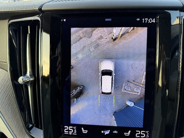 VOLVO XC60 2021 Image 31