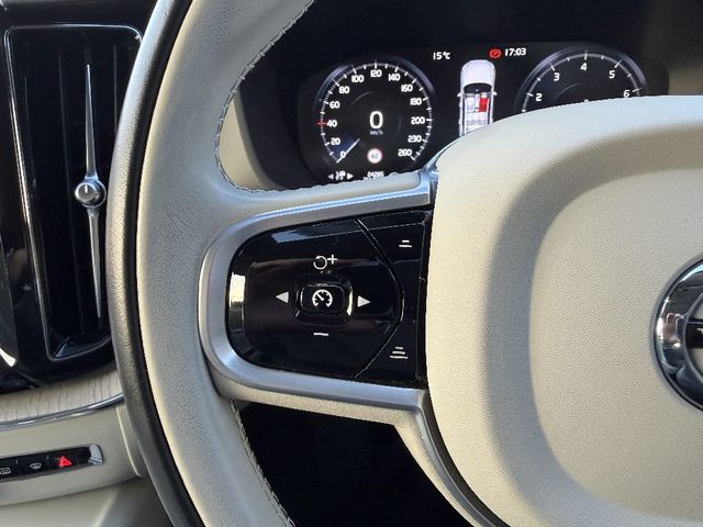 VOLVO XC60 2021 Image 31