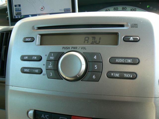 DAIHATSU TANTO 2009 Image 31