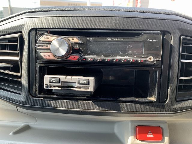 DAIHATSU MIRA E:S 2017 Image 31