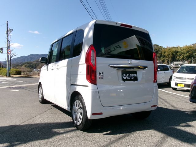 HONDA N BOX 2021 Image 31