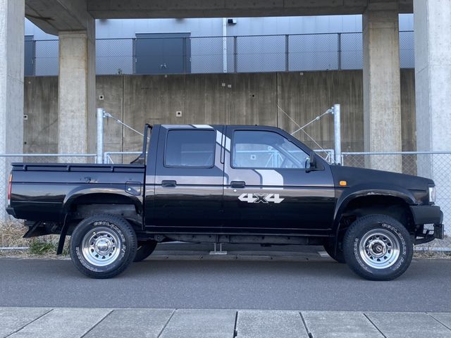 NISSAN DATSUN 4WD 1988 Image 31