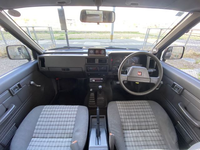 NISSAN DATSUN 4WD 1988 Image 31