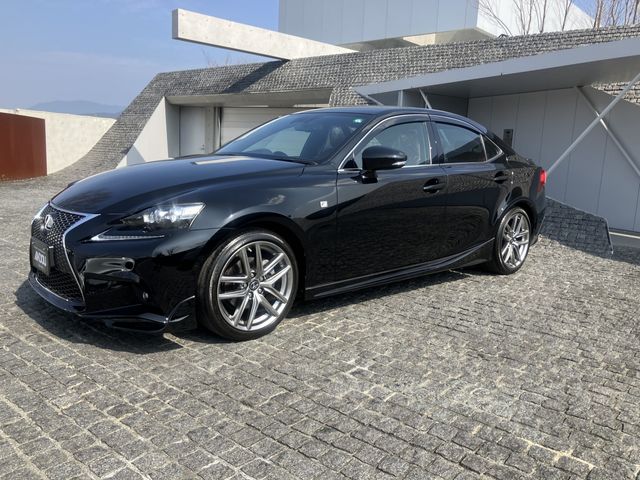 TOYOTA LEXUS IS300H 2015 Image 31