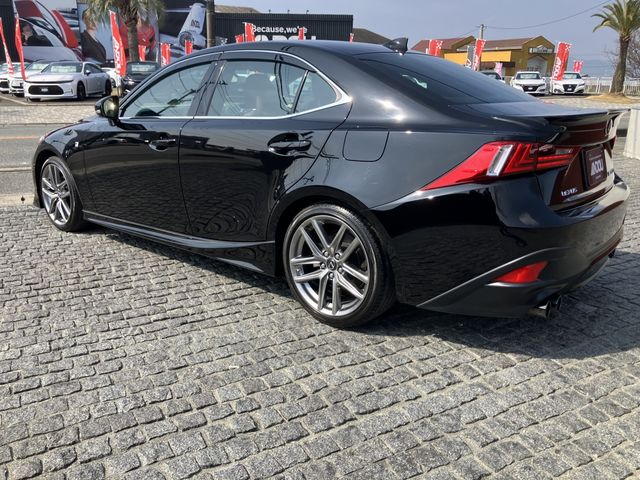 TOYOTA LEXUS IS300H 2015 Image 31