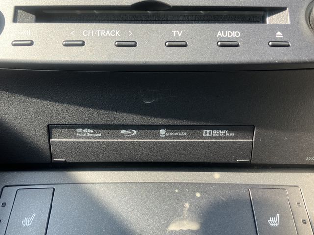 TOYOTA LEXUS IS300H 2015 Image 31