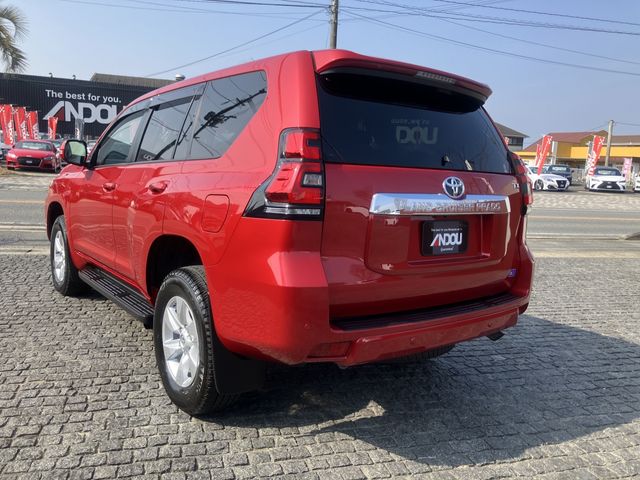 TOYOTA LANDCRUISER PRADO 2023 Image 31