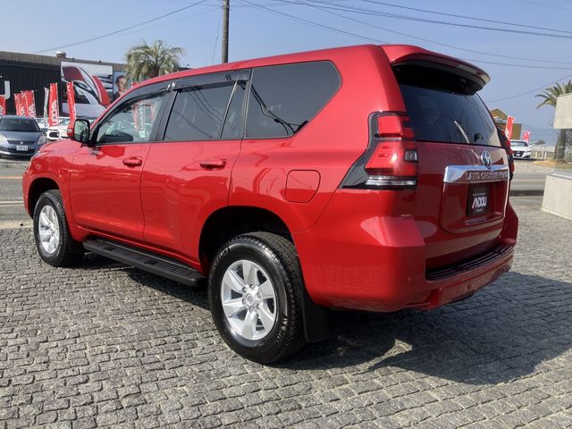 TOYOTA LANDCRUISER PRADO 2023 Image 31