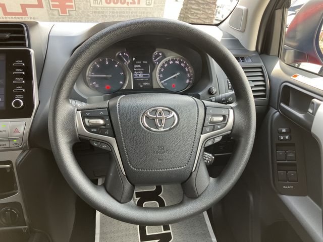 TOYOTA LANDCRUISER PRADO 2023 Image 31