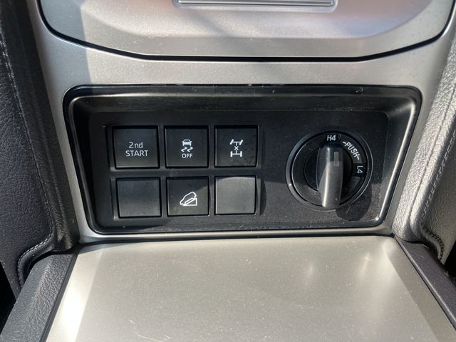 TOYOTA LANDCRUISER PRADO 2023 Image 31