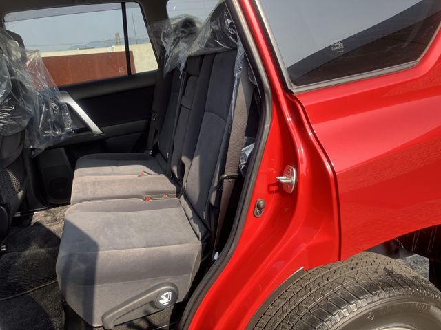 TOYOTA LANDCRUISER PRADO 2023 Image 31