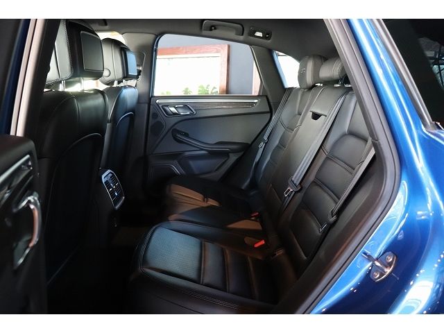 PORSCHE MACAN 2018 Image 31