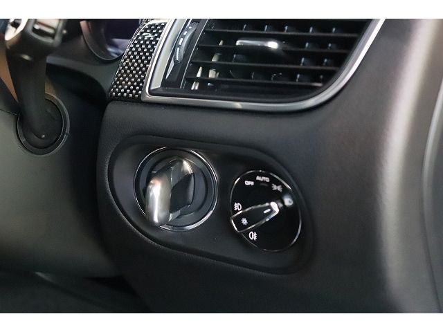 PORSCHE MACAN 2018 Image 31