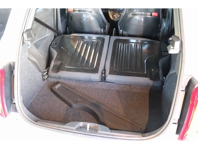 FIAT ABARTH 695 2022 Image 31