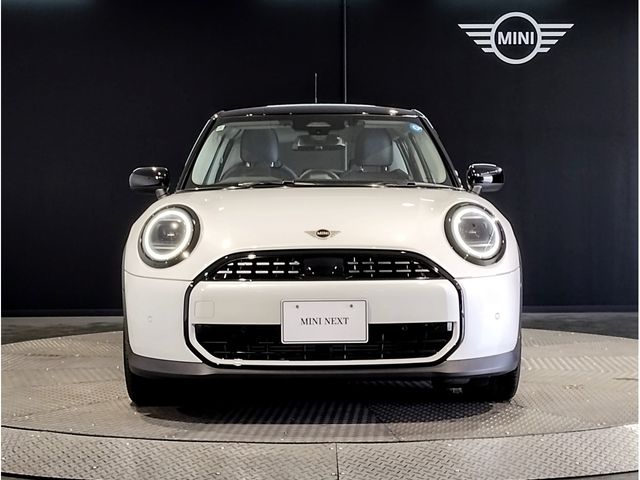 BMW MINI COOPER 5DOOR 2025 Image 31