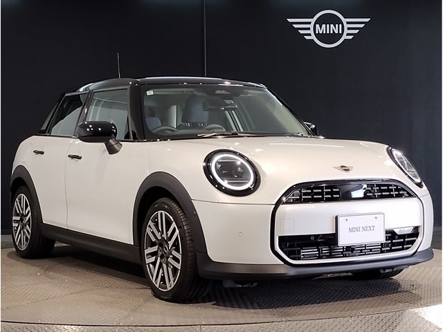 BMW MINI COOPER 5DOOR 2025 Image 31