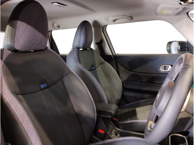 BMW MINI COOPER 5DOOR 2025 Image 31