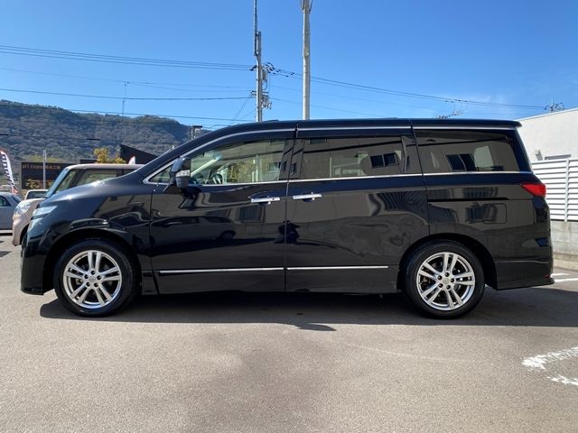 NISSAN ELGRAND 2013 Image 31