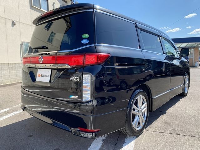 NISSAN ELGRAND 2013 Image 31