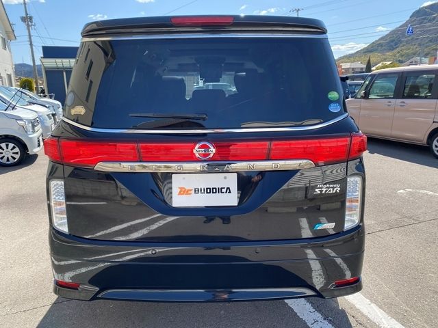 NISSAN ELGRAND 2013 Image 31