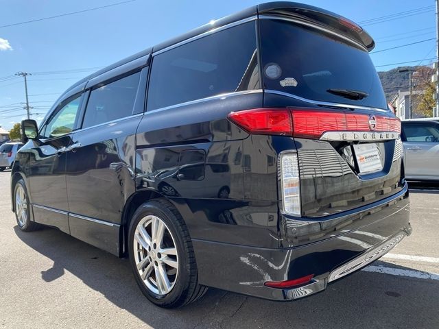 NISSAN ELGRAND 2013 Image 31