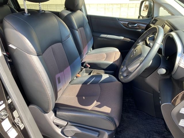 NISSAN ELGRAND 2013 Image 31