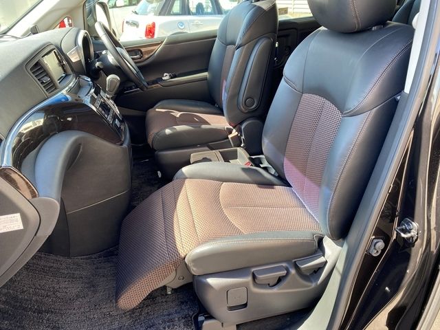 NISSAN ELGRAND 2013 Image 31