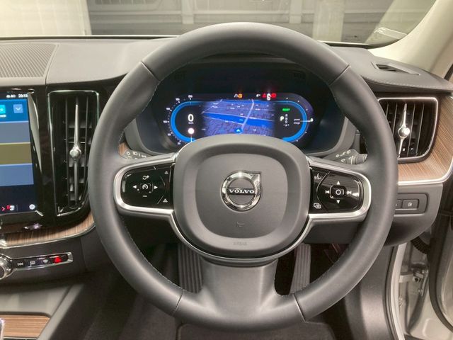 VOLVO XC60 2024 Image 31