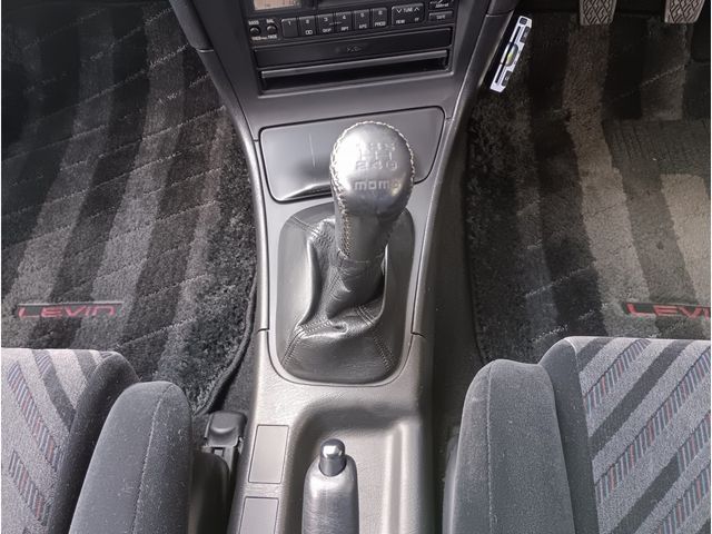 TOYOTA COROLLA LEVIN 1991 Image 31