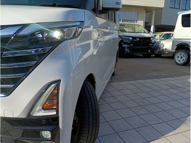 NISSAN ROOX 2023 Image 31