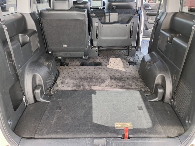 HONDA STEPWAGON SPADA 2013 Image 31