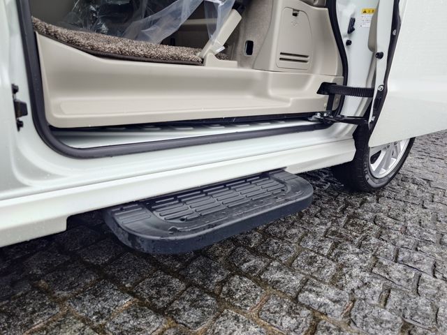 SUZUKI EVERY WAGON 2024 Image 31