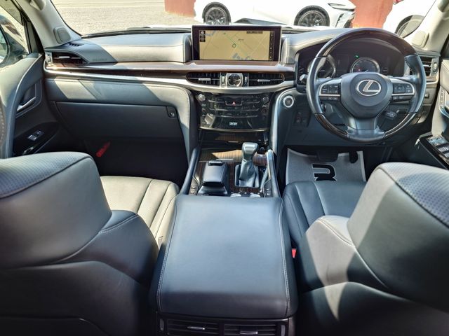 TOYOTA LEXUS LX570 AWD 2017 Image 31