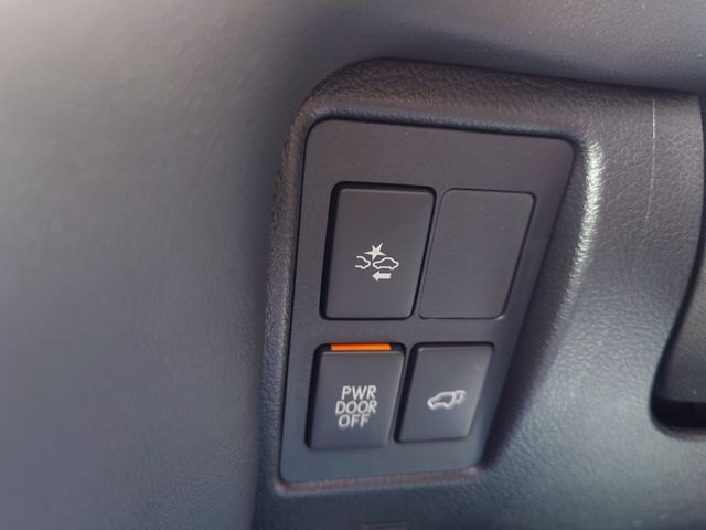 TOYOTA LEXUS LX570 AWD 2017 Image 31