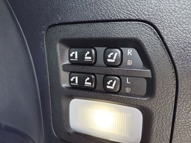 TOYOTA LEXUS LX570 AWD 2017 Image 31