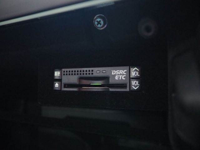 TOYOTA LEXUS LS600H 2013 Image 31