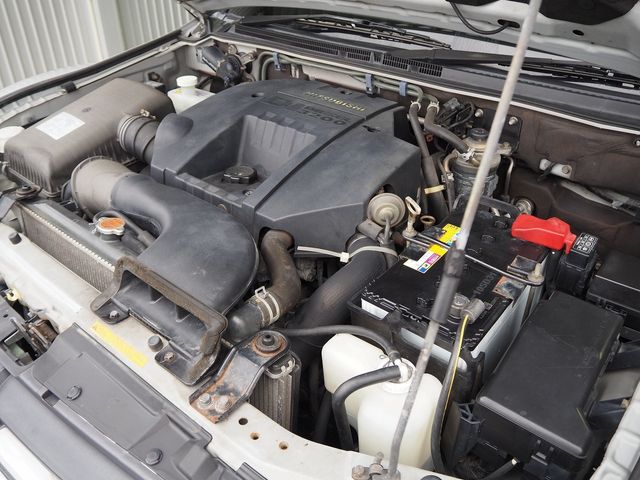 MITSUBISHI PAJERO WAGON 2001 Image 31