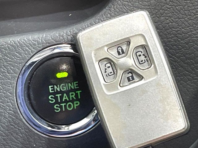 TOYOTA VOXY 2009 Image 31