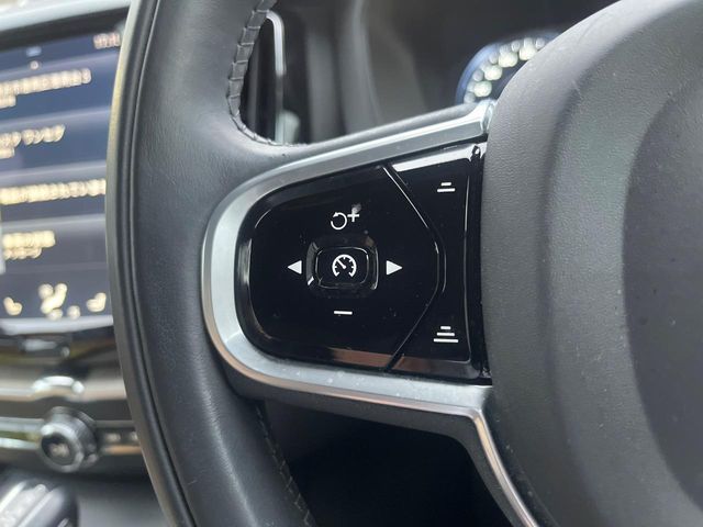 VOLVO XC60 2017 Image 31