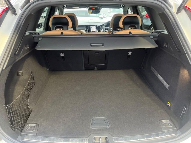 VOLVO XC60 2017 Image 31