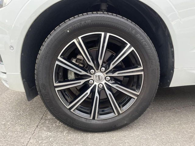 VOLVO XC60 2017 Image 31