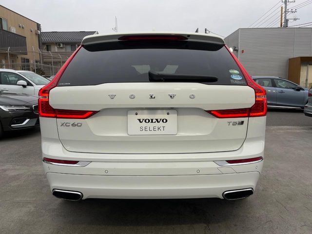 VOLVO XC60 2017 Image 31