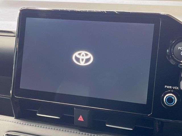 TOYOTA VOXY HYBRID 2023 Image 31