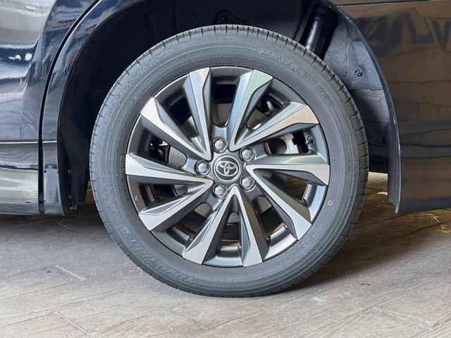 TOYOTA VOXY HYBRID 2023 Image 31