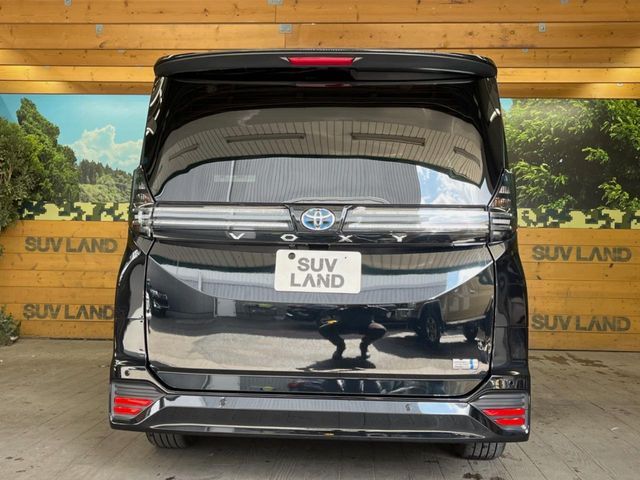 TOYOTA VOXY HYBRID 2023 Image 31