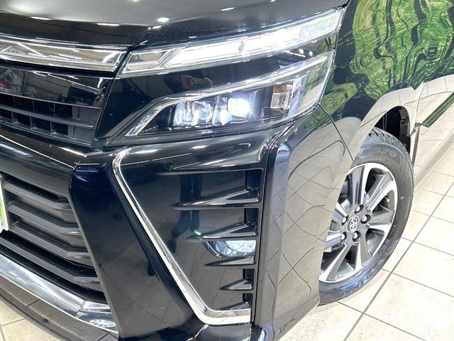 TOYOTA VOXY 2019 Image 31
